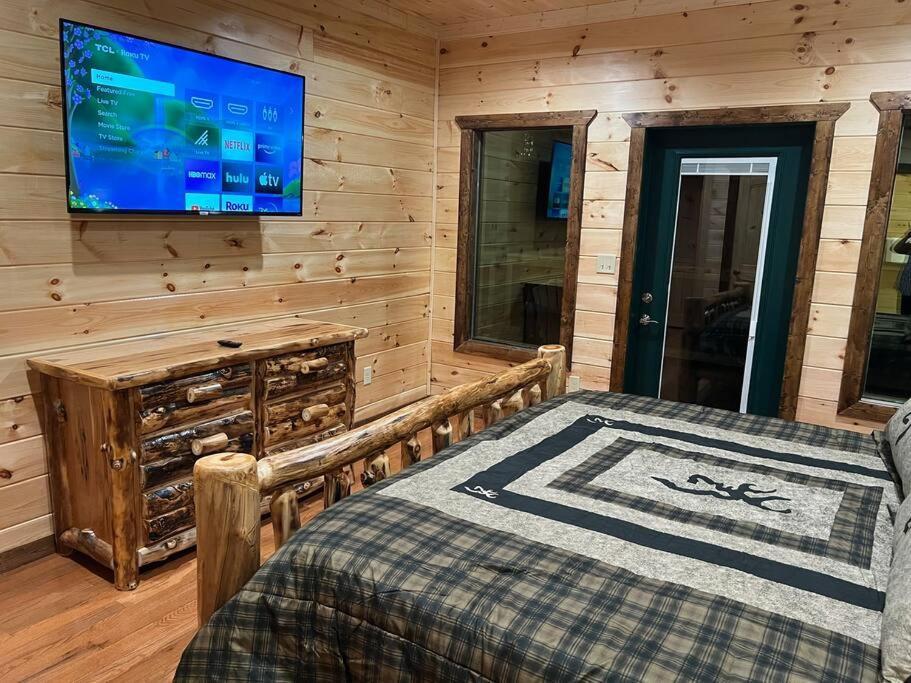 * * 4 Master Bedrooms, Views, Theater, Arcade, Evc Gatlinburg Eksteriør billede