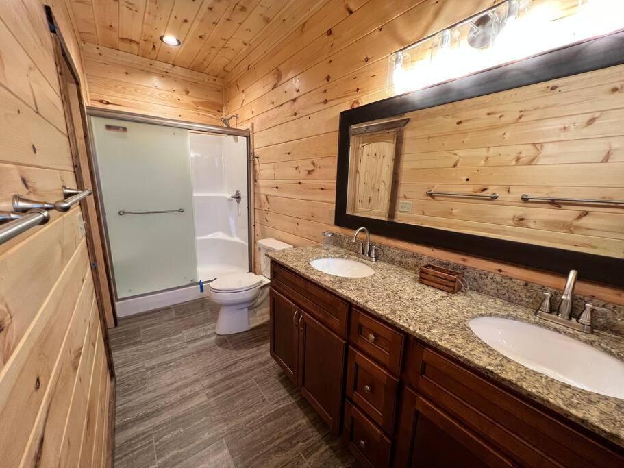 * * 4 Master Bedrooms, Views, Theater, Arcade, Evc Gatlinburg Eksteriør billede
