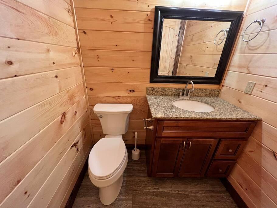 * * 4 Master Bedrooms, Views, Theater, Arcade, Evc Gatlinburg Eksteriør billede