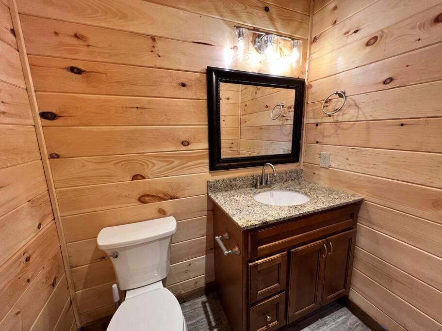 * * 4 Master Bedrooms, Views, Theater, Arcade, Evc Gatlinburg Eksteriør billede