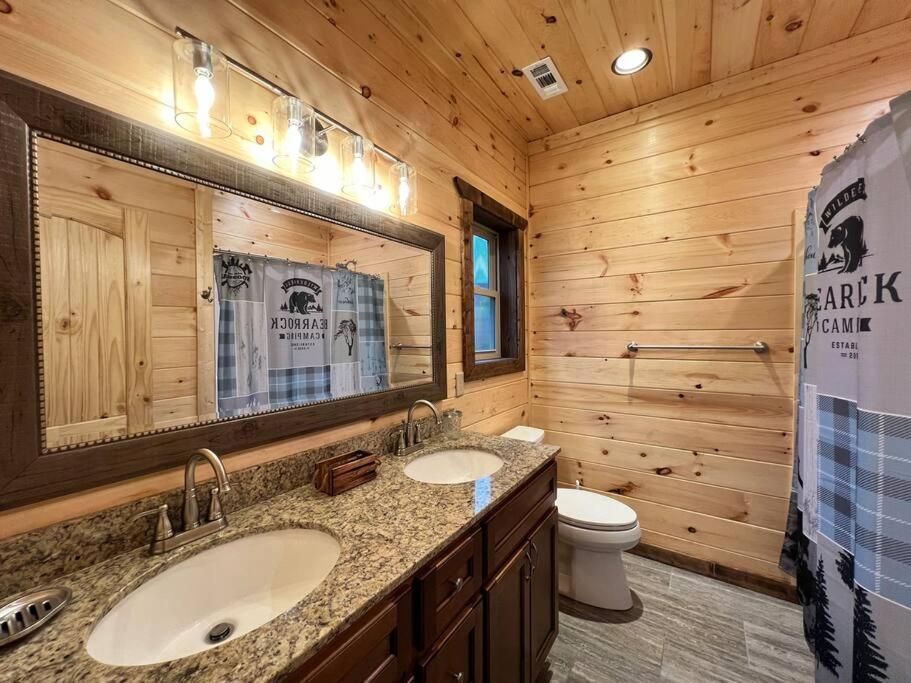* * 4 Master Bedrooms, Views, Theater, Arcade, Evc Gatlinburg Eksteriør billede